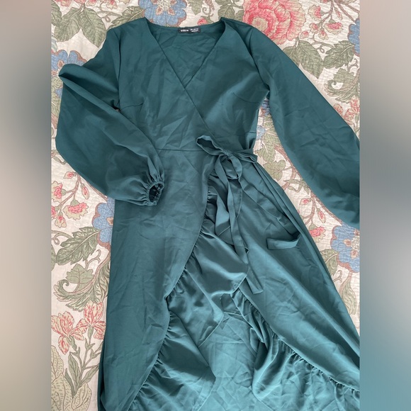 (3 for $24❣️) Ruffle Hem Self Tie Wrap Dress - Picture 2 of 13